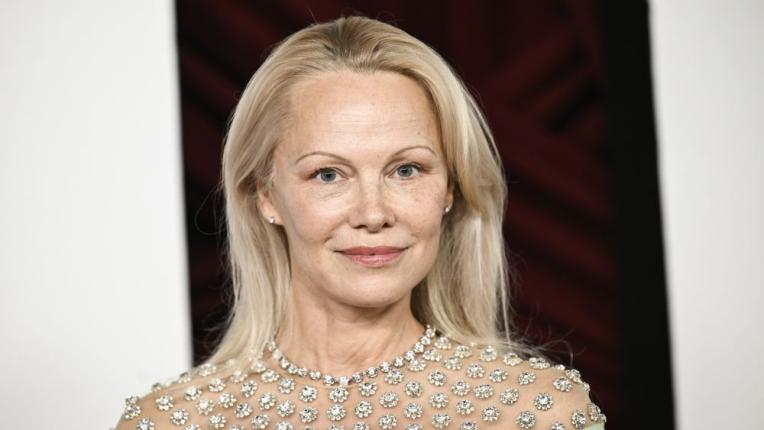 Памела Андерсън