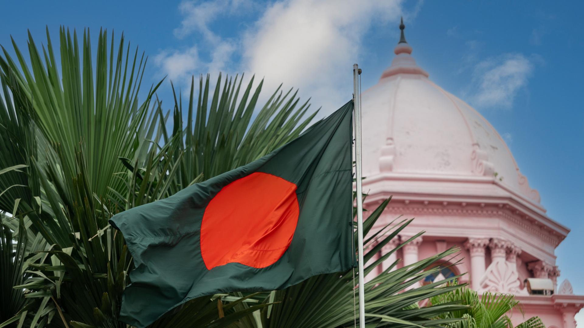 Когато обявява независимост през 1971 година  Бангладеш е една от най бедните държави