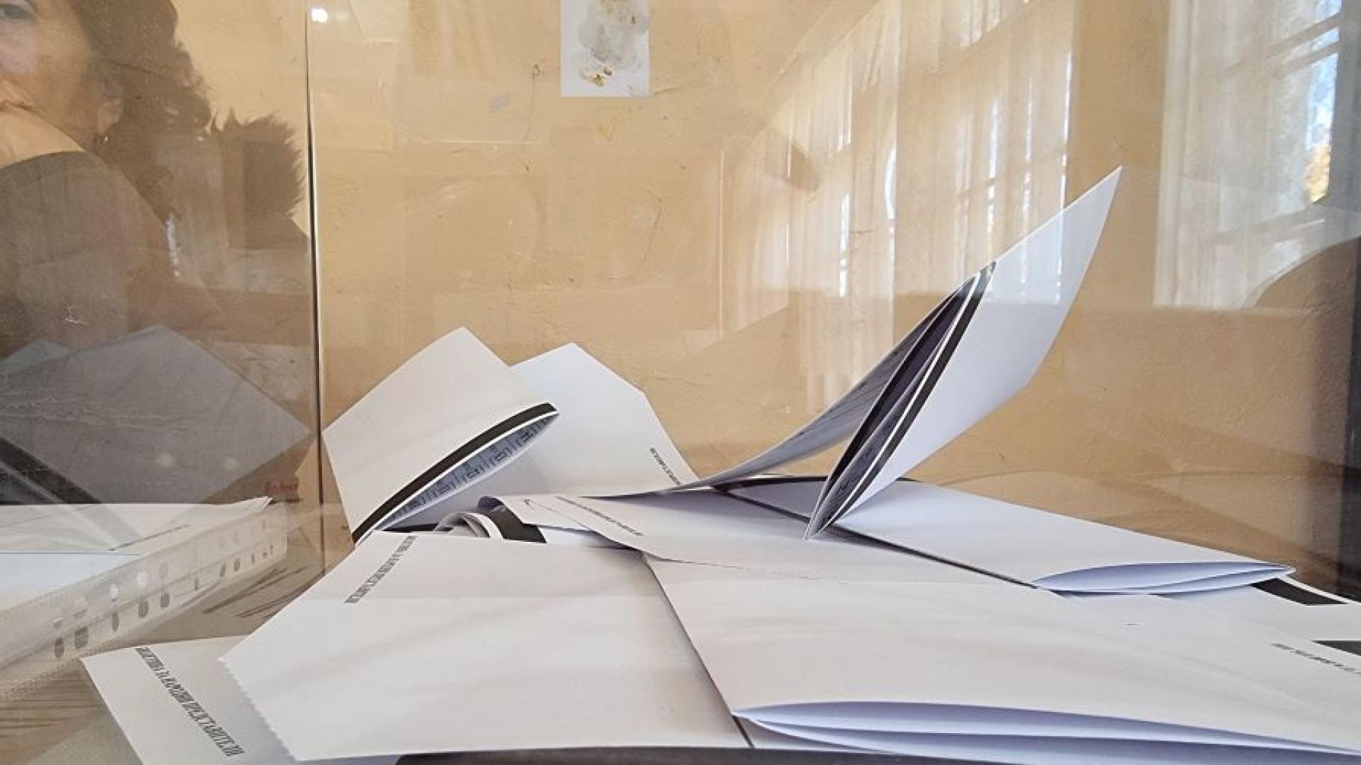 Частични местни избори се провеждат на няколко места в страната