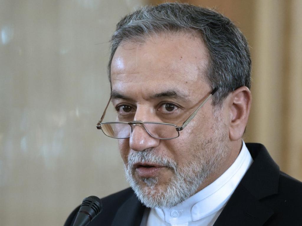 Иранският външен министър Абас Арагчи се срещна тази вечер в