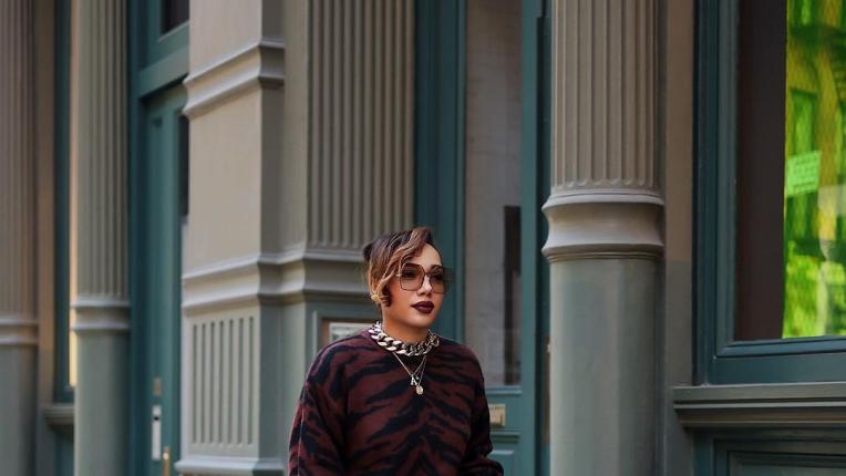  Как да съвместим стилно пуловера? 