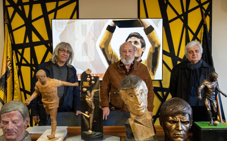 Увековечиха легендата Динко Дерменджиев с пощенска марка