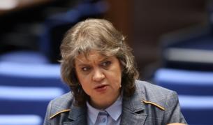 <p>Киселова поздрави новия папа</p>