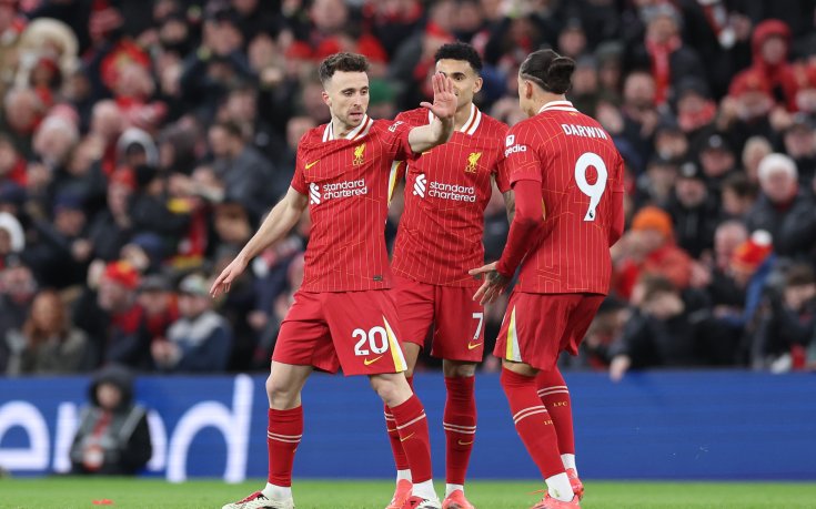 Десетима от Ливърпул стигнаха до точка срещу Фулъм