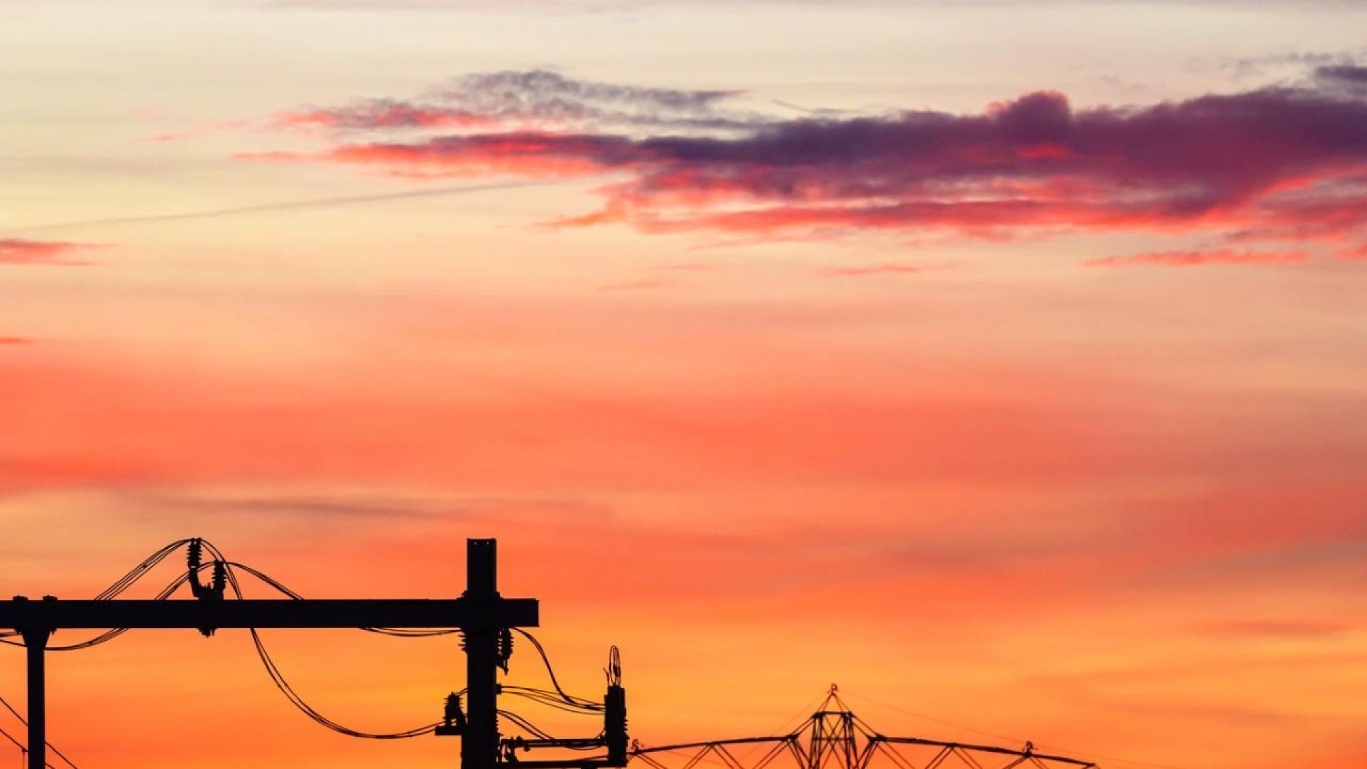 Бурята в Раковски снощи причини авария в електрическа подстанция и