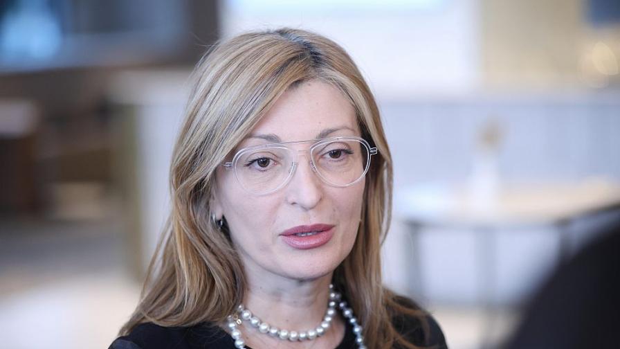 Захариева идва в България: Акцент в посещението са инвестициите и иновациите