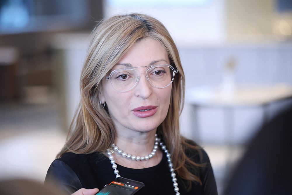 Захариева идва в България: Акцент в посещението са инвестициите и иновациите