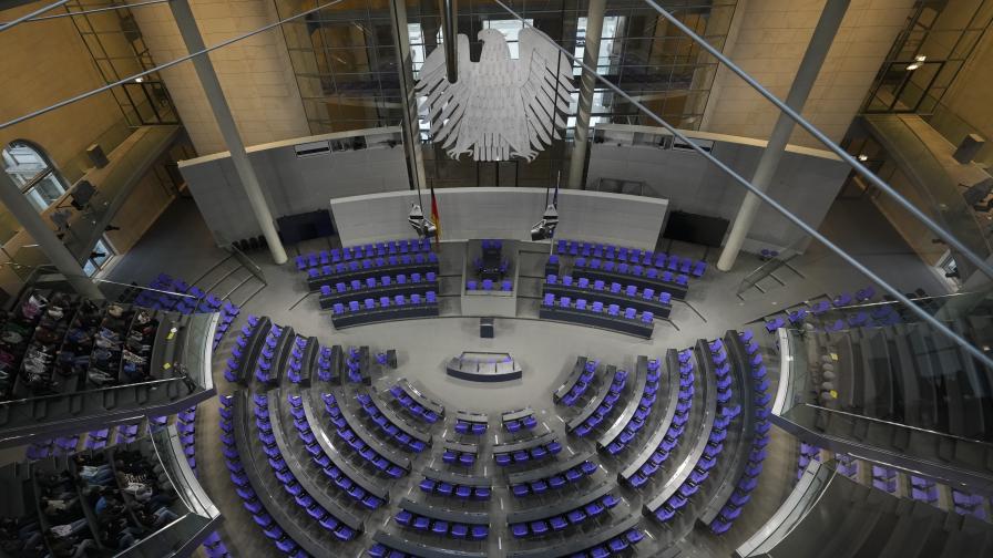 Бундестагът гласува спорни пенсионни реформи на коалицията на Мерц