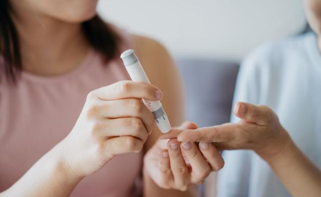 10 нетипични симптома на диабет, които най-често се проявяват в краката