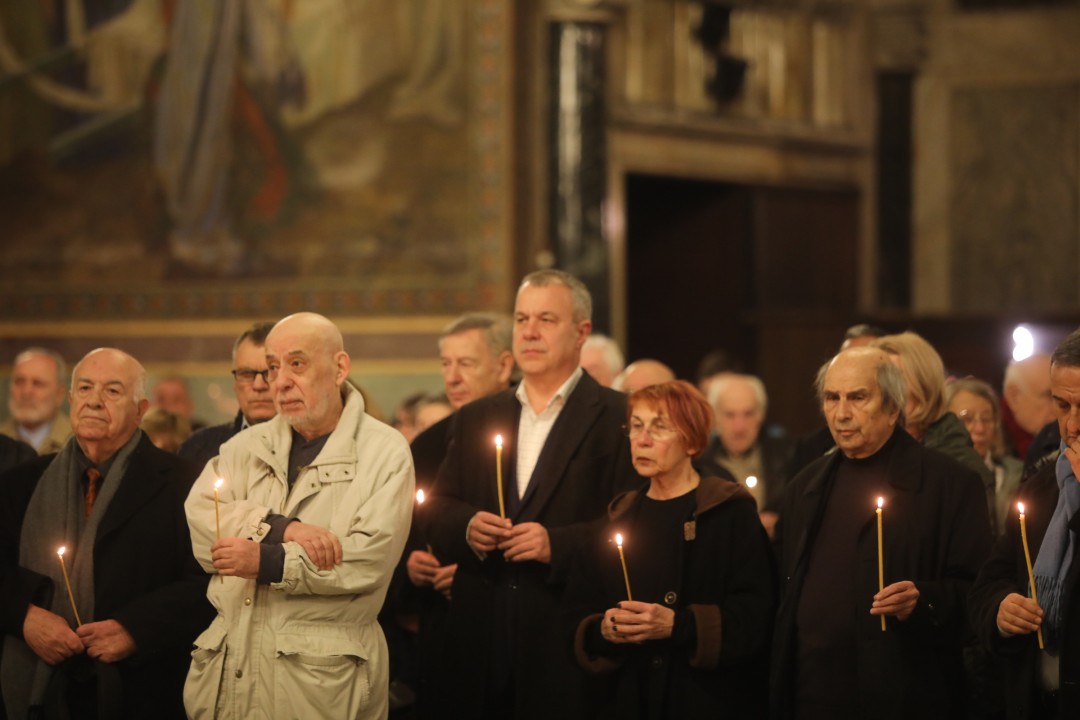 <p>В Патриаршеската катедрала &bdquo;Св. Александър Невски&ldquo; днес бе отслужена панихида в памет на 10 години от смъртта на д-р Желю Желев &ndash; първия демократично избран президент на България.</p>