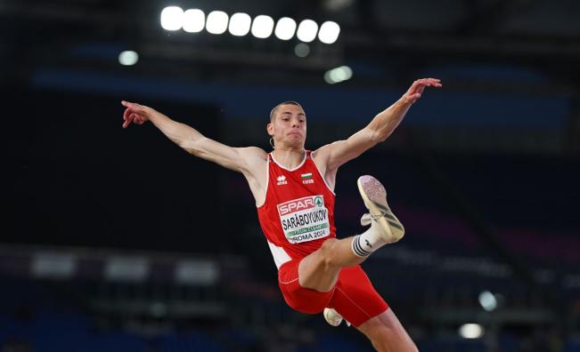 Божидар Саръбоюков с бронз в скока на дължина на Световното в зала