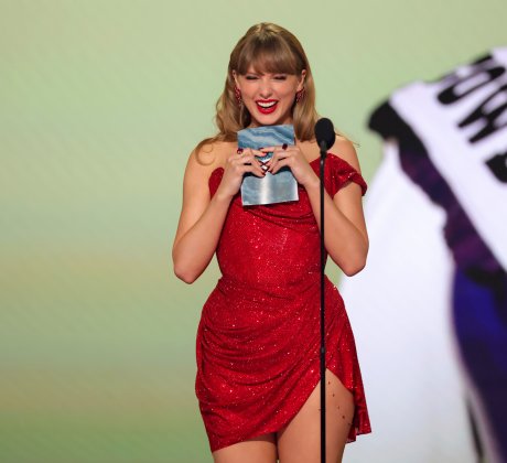 Тейлър Суифт отново доказа че успехът ѝ не е само