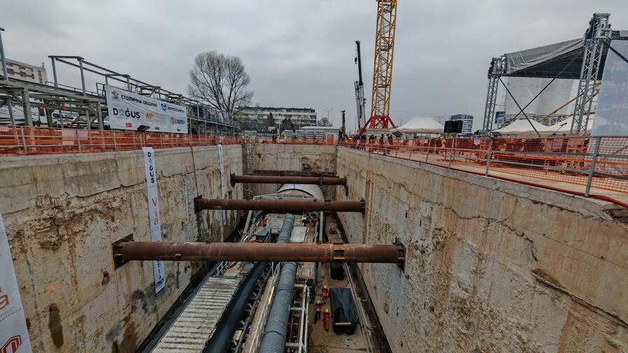 Официално дадоха старт на строежа на метрото през столичния кв. "Слатина"