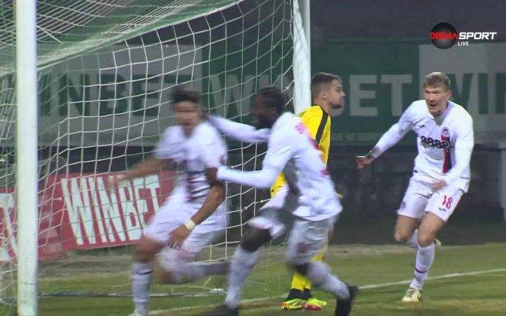 Втори гол за Локомотив София