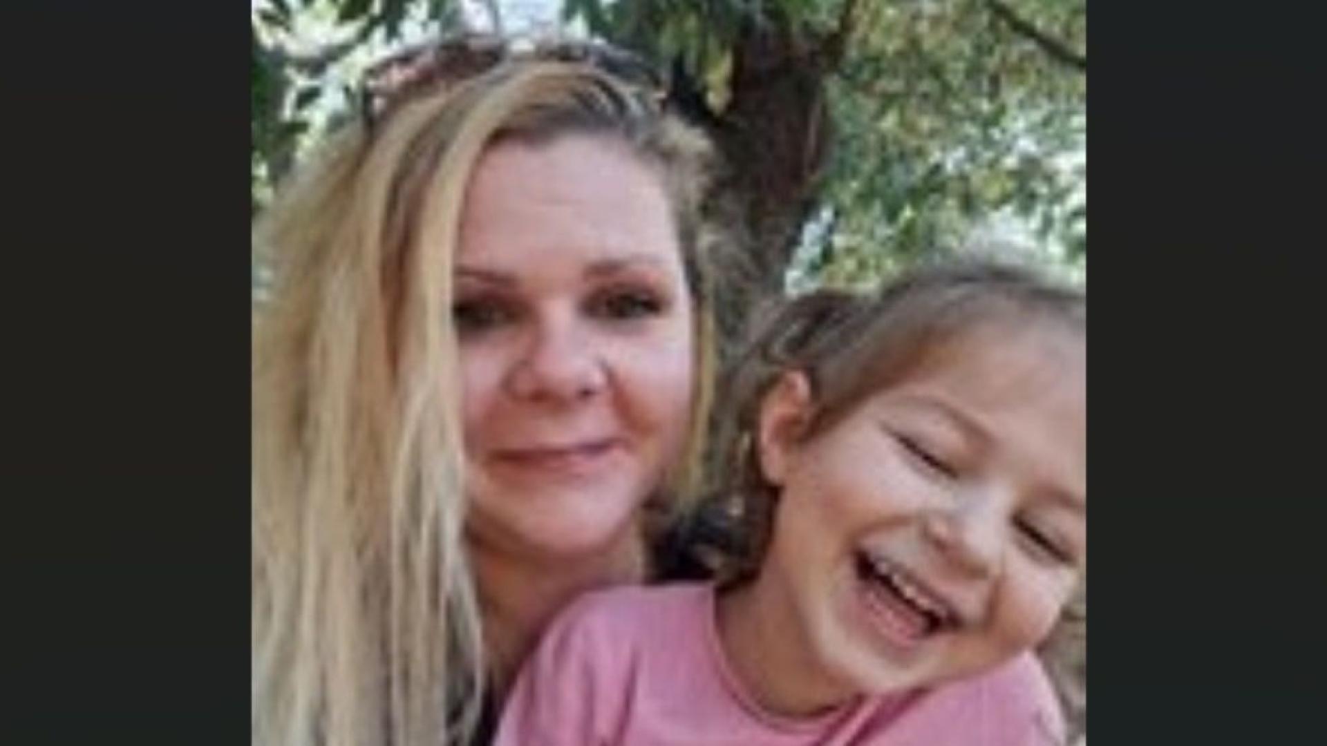 Теодора е 37 годишна жена и майка на 4 годишната Вики Повече