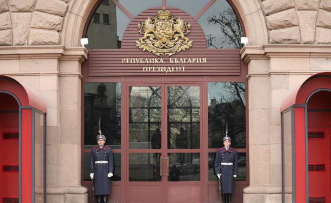 За първи път в историята: Защо Радев направи това, което никой президент не посмя?