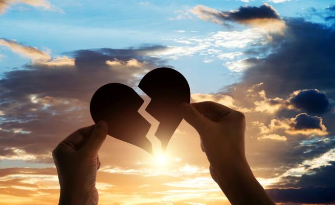 Влюбват се и бягат: Тези зодии избягват сериозните връзки