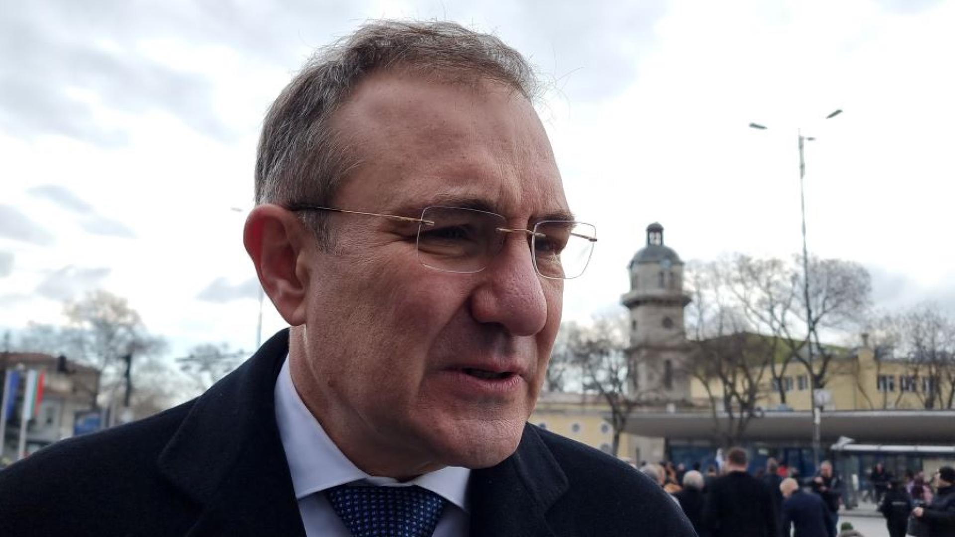 Няма да има намаление в броя или обема на социалните