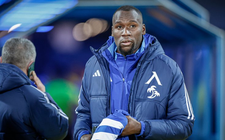 Мустафа Сангаре гостува на 