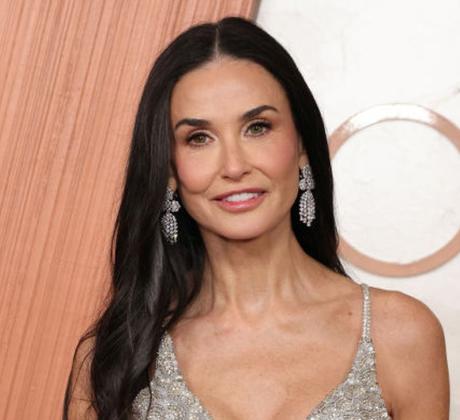 Тя е вечната холивудска амазонка – силна елегантна и вярна