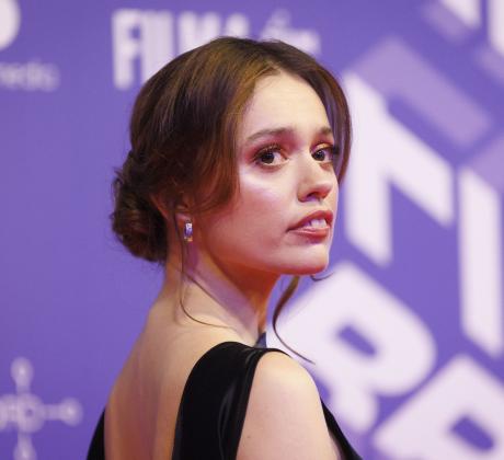 Ейми Лу Ууд е една от новите актриси които не