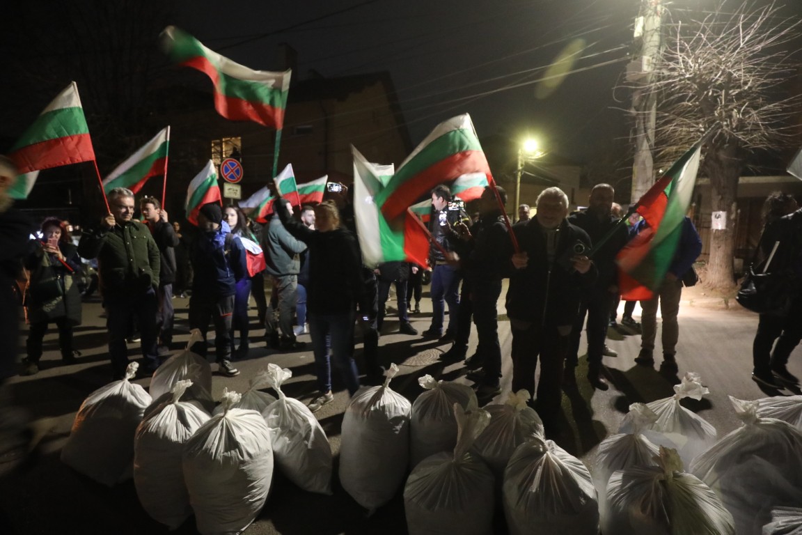 Протестен автопоход на „Величие“