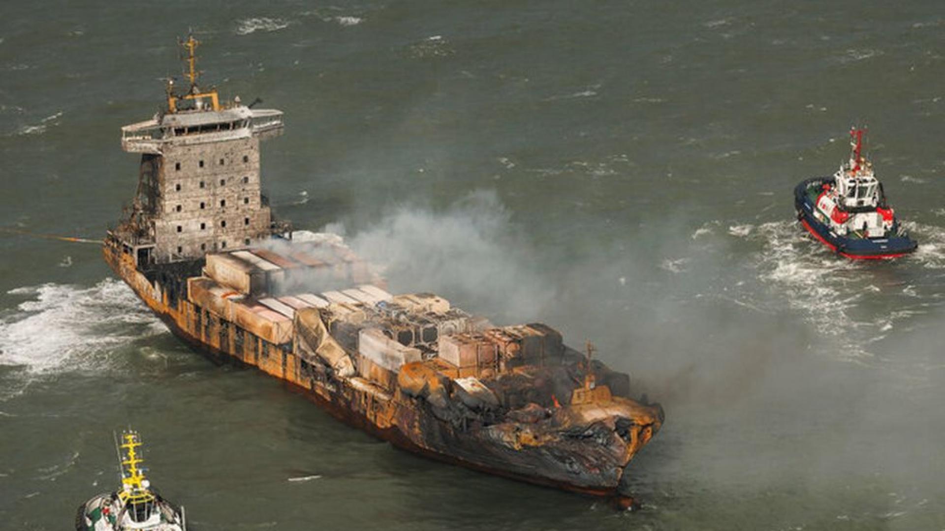 Капитанът на товарния кораб арестуван след сблъсък с танкер в