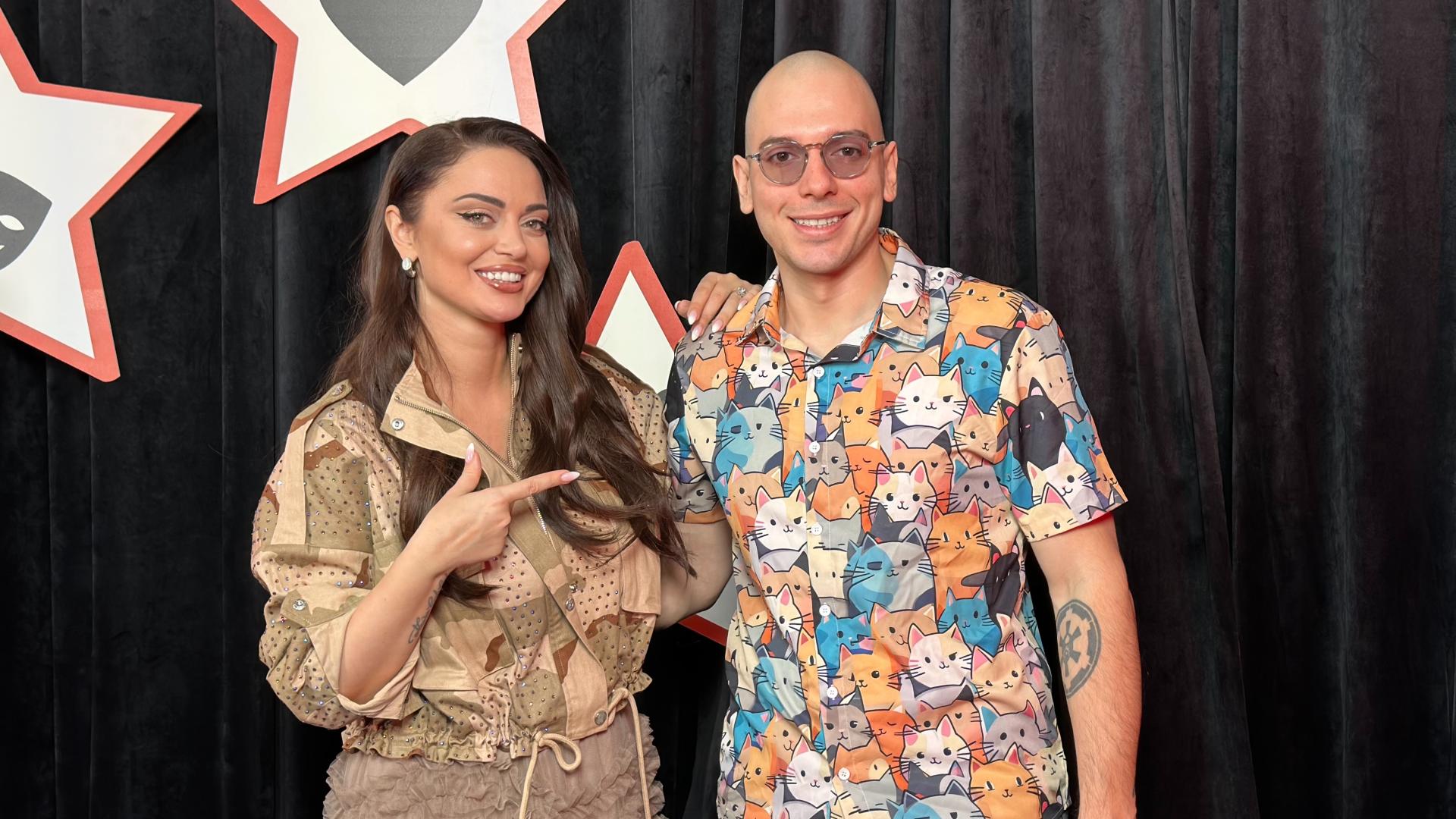 Стендъп комедиантът водещ и участник в новия сезон на Като