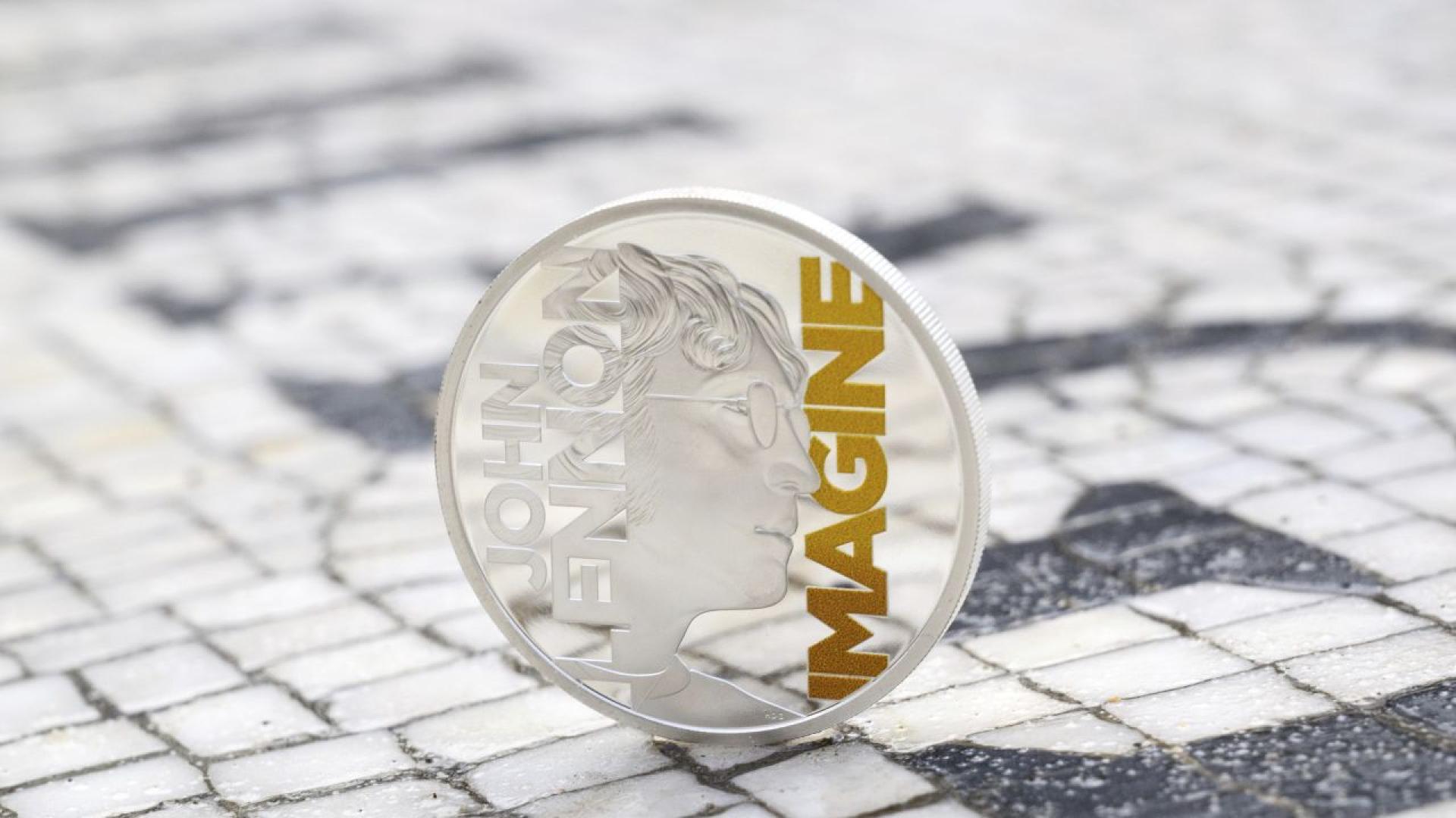 Джон Ленън е почетен със специална колекция британски монети по случай