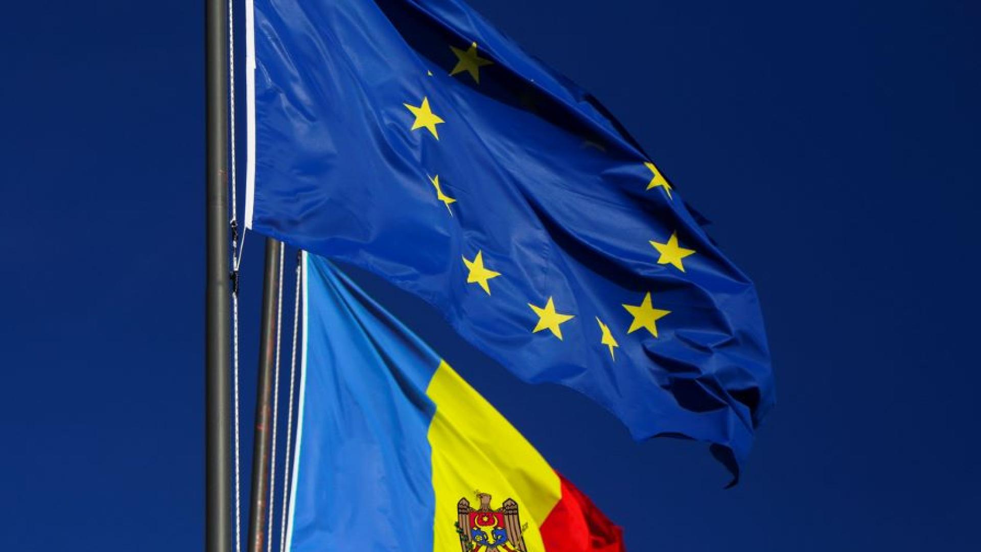 Съветът на ЕС съобщи че одобрява отпускането на 1 5 милиарда