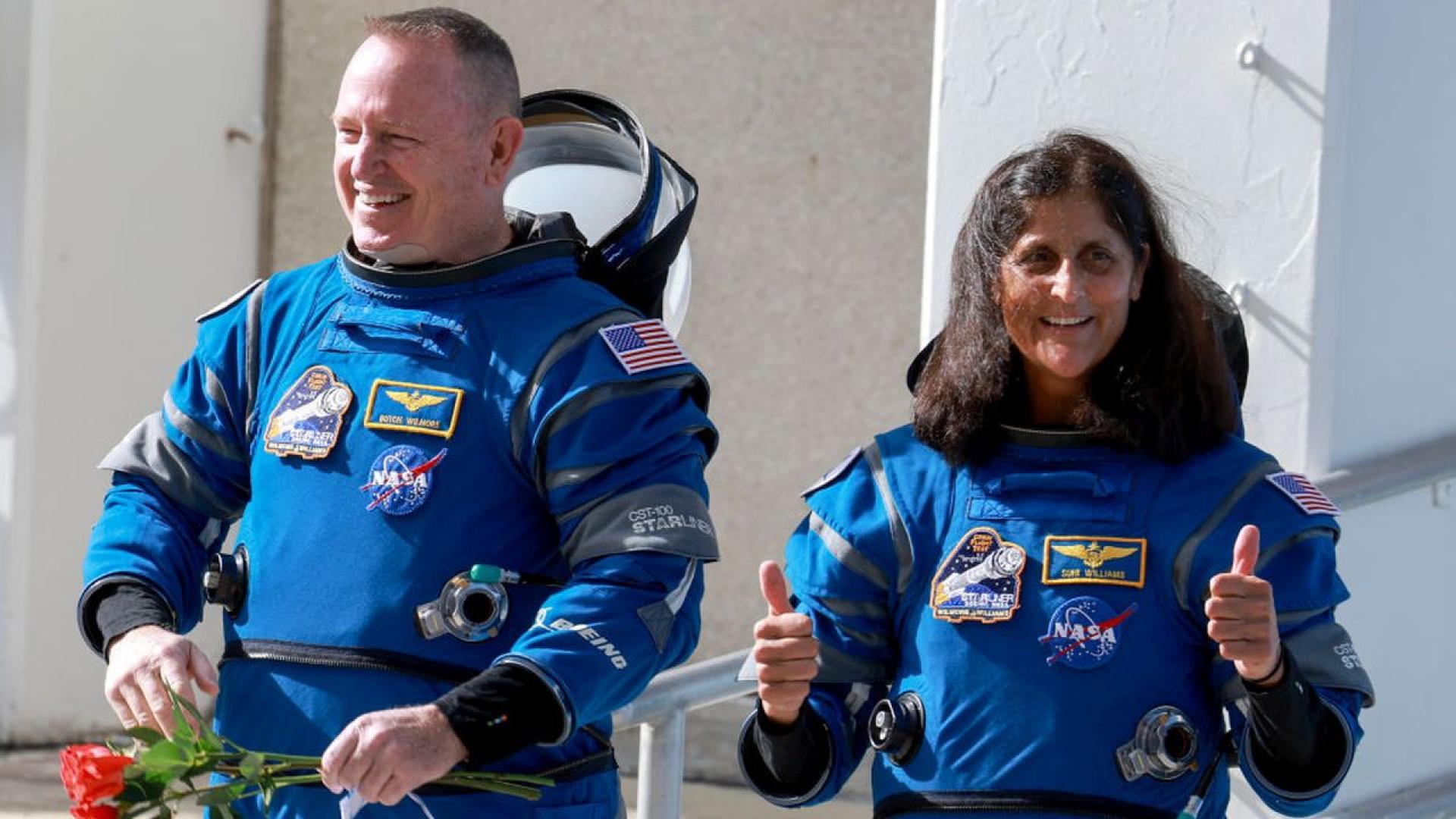 Астронавтите на НАСА Бари Бъч Уилмор и Сунита Суни Уилямс