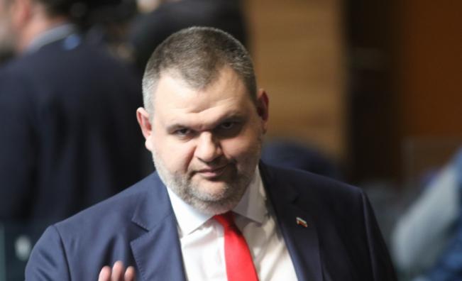 Ето колко струва охраната на Пеевски