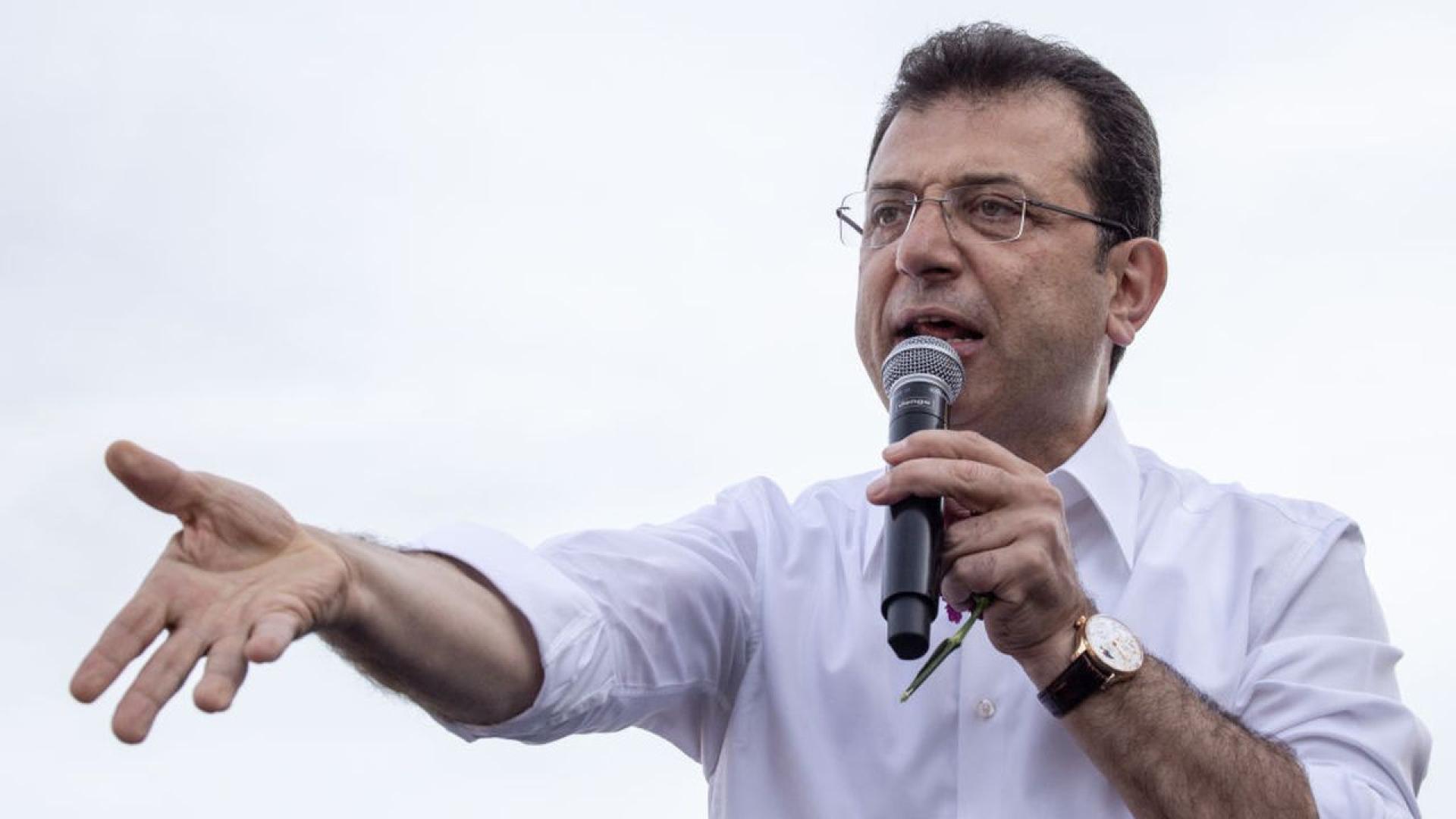 Кметът на Истанбул Екрем Имамоглу който беше задържан в сряда