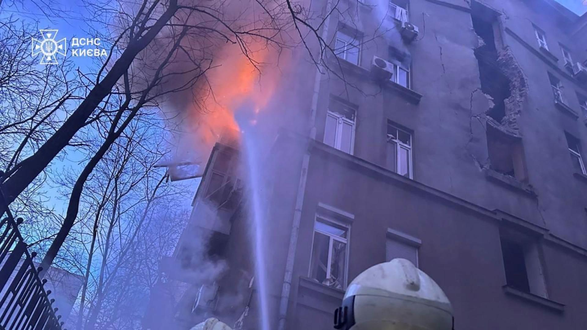 Двама души бяха убити в украинската столица Киев и един