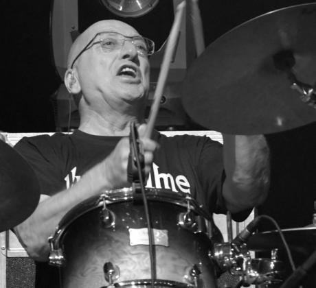 След кратко боледуване почина легендарният барабанист на Щурците Георги Марков