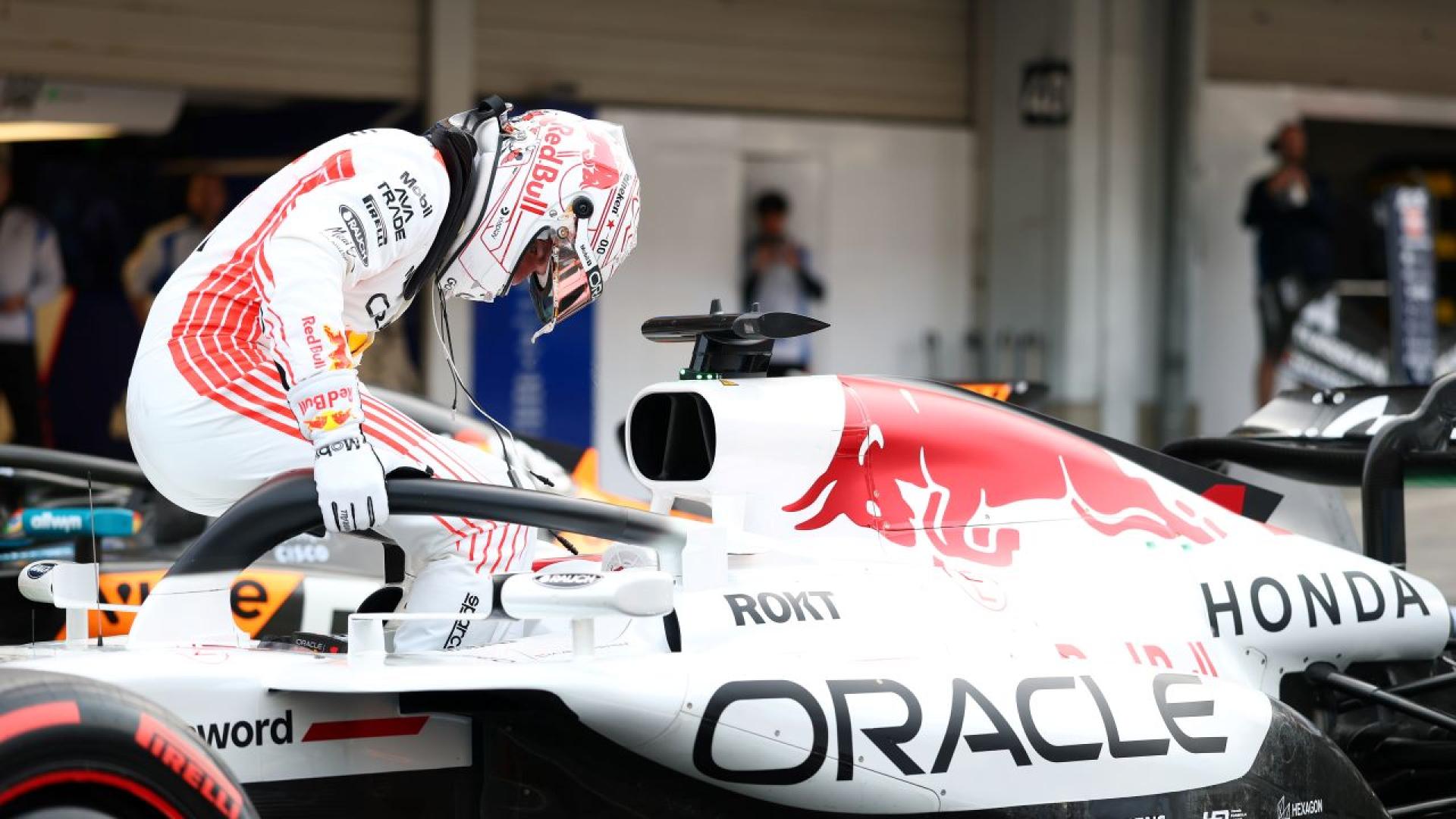 Световният шампион във Формула 1 Макс Ферстапен се справи с