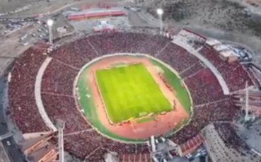 Уникално! Ирански тим събра 120 000 души на стадиона си (видео + снимки)