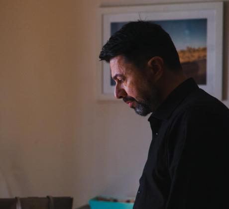 Благодаря на родителите си за това че ме оставиха сам да