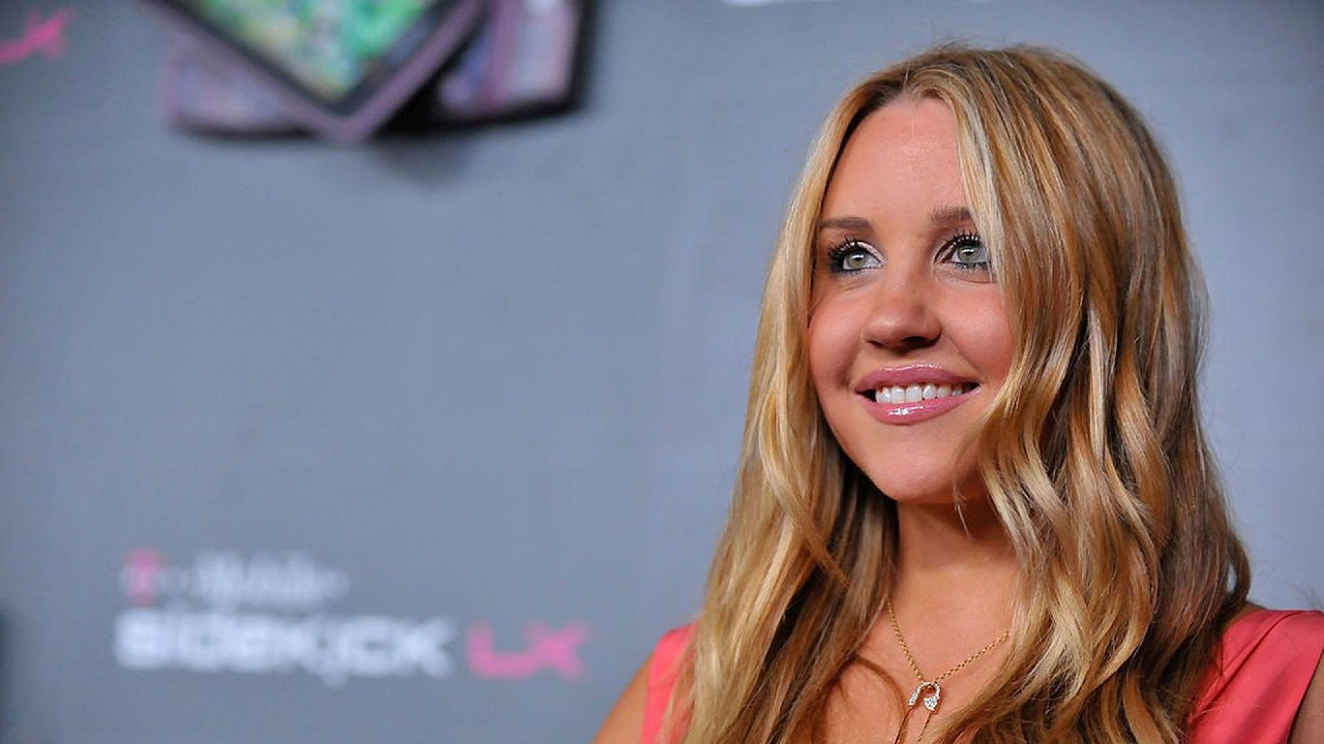 Бившата детска звезда Аманда Байнс обяви във вторник в социалните