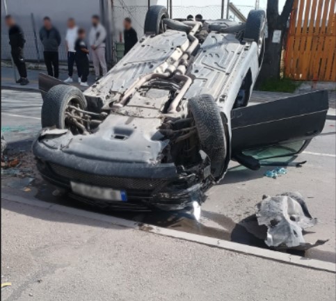 Пиян шофьор обърна колата си по таван във Варна