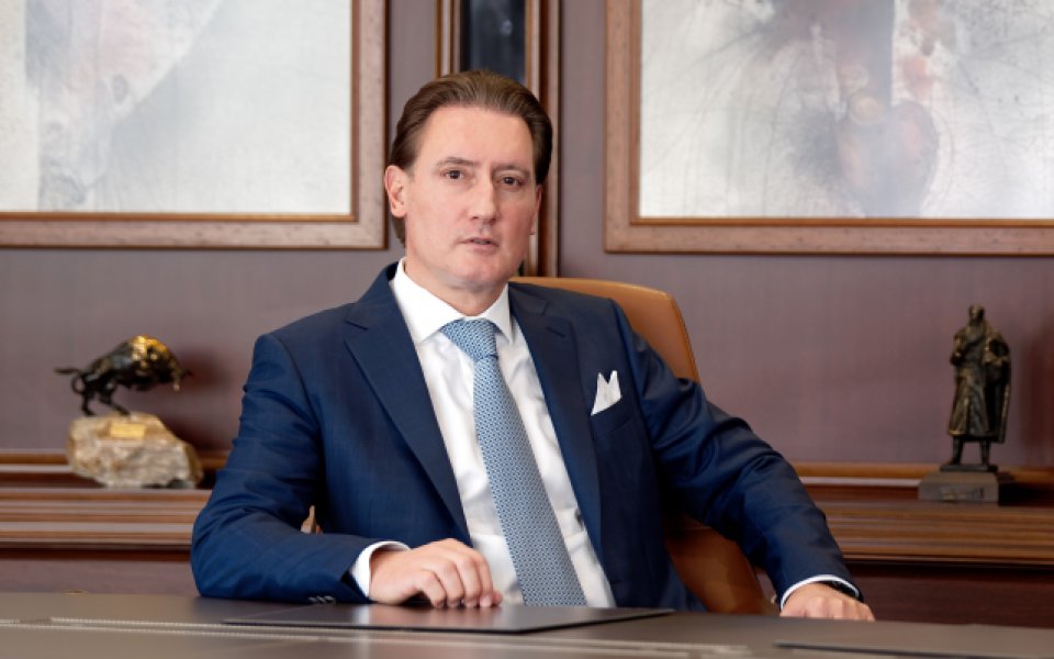 Кирил Домусчиев с жестока критика заради калните ниви, на които се играе футбол в елита