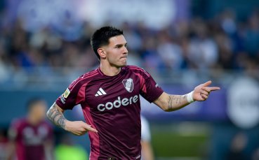 Ман Юнайтед с оферта за аржентински тийнейджър, сравняван с Фил Фоудън