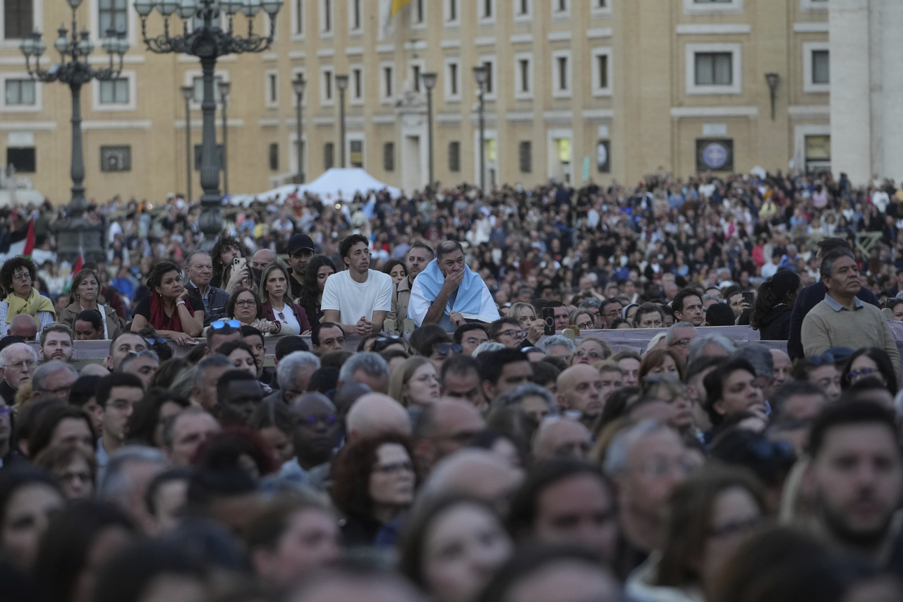 <p>Папа Франциск почина на 88 години.</p>