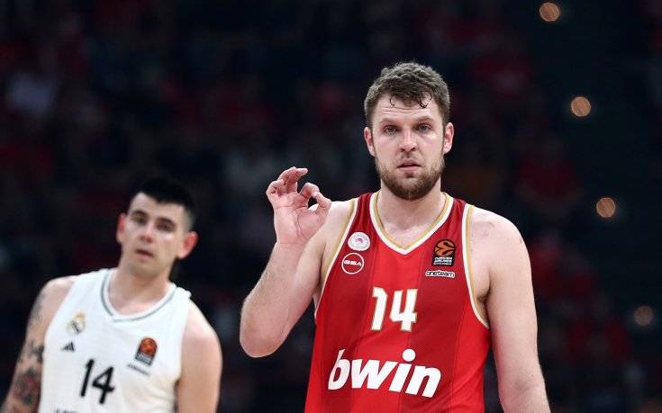 Александър Везенков е MVP на гръцкото първенство