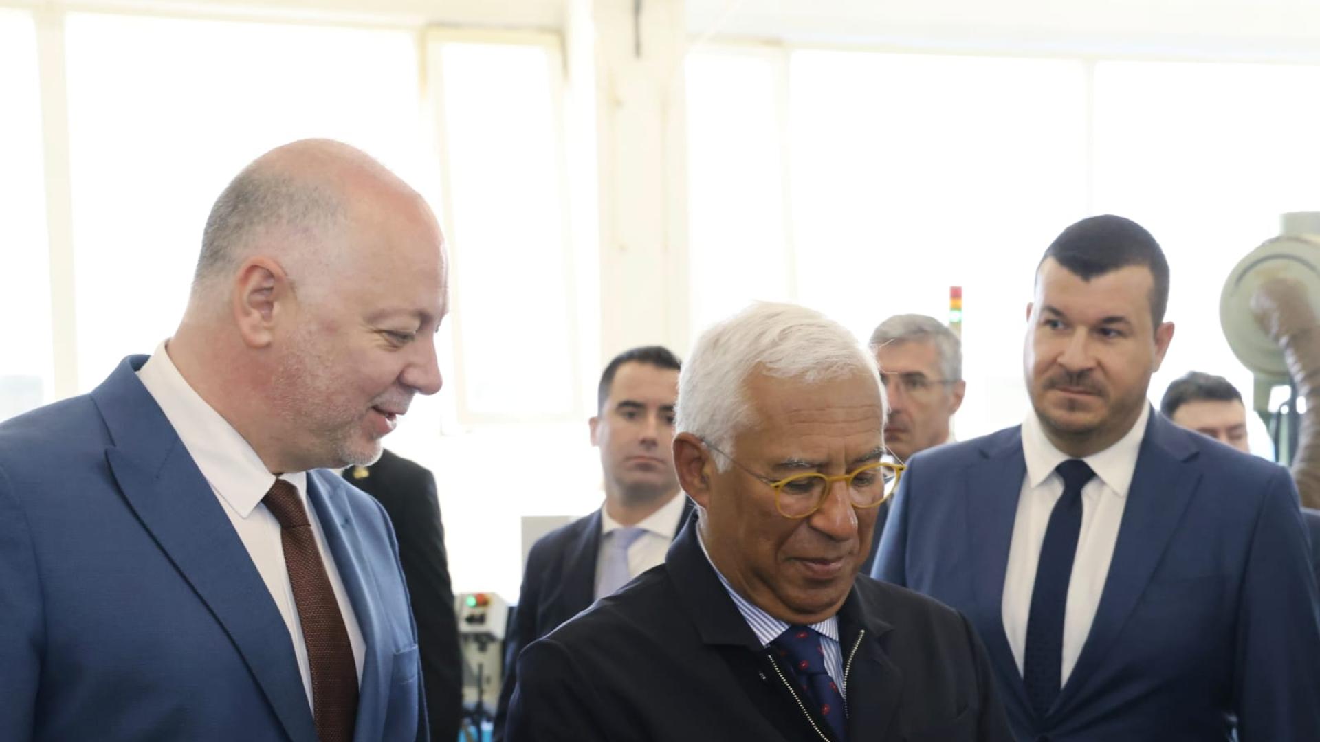 Премиерът Росен Желязков и председателят на Европейския съвет Антонио Коща посетиха в Казанлък военния завод
