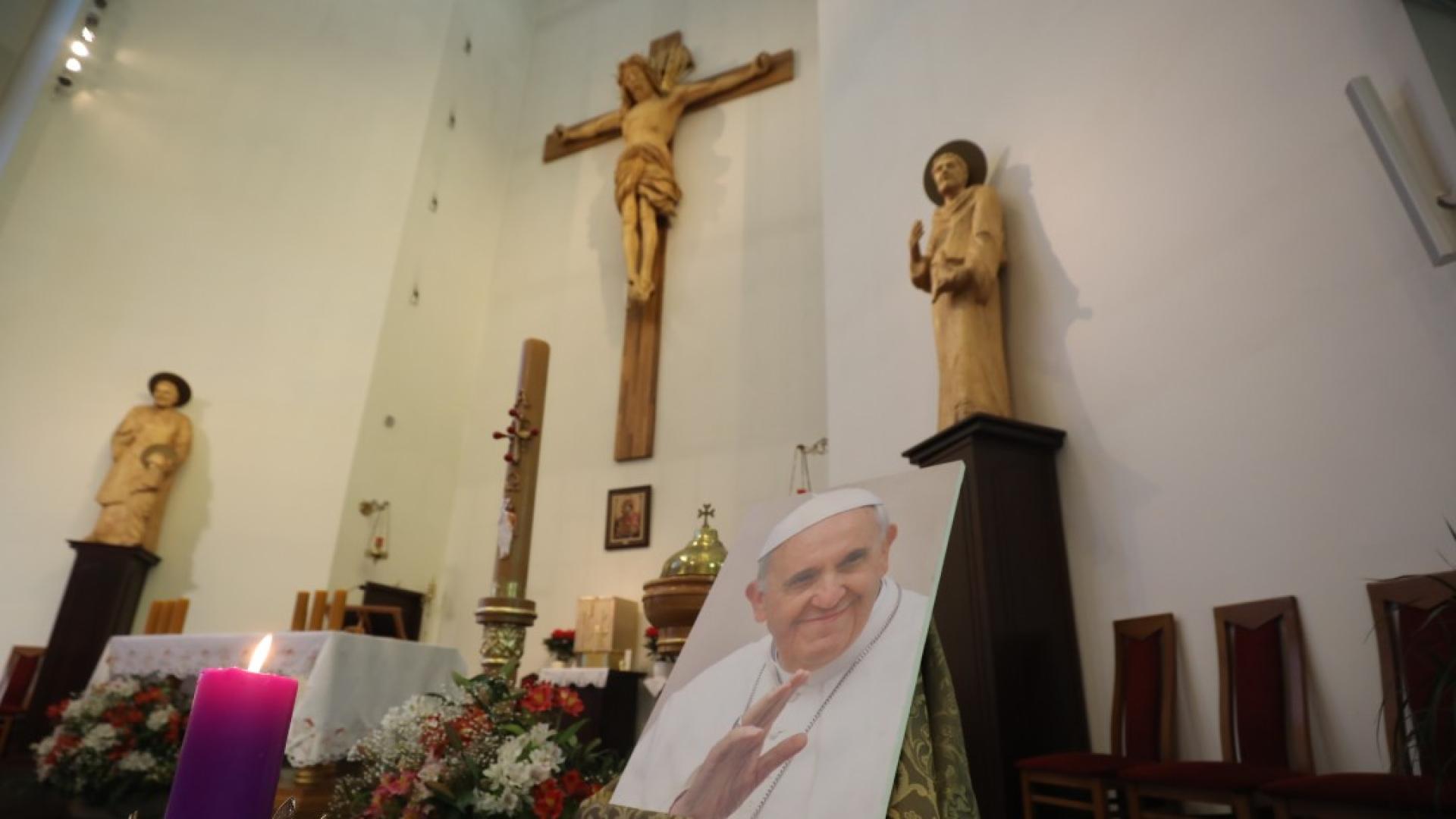 Заупокойна литургия за папа Франциск беше отслужена от Апостолическия нунций