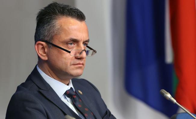 <p>Подробности за ареста на директора на митницата в Пловдив</p>