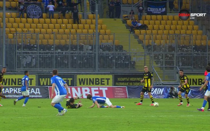 Ботев Пловдив отново излезе напред в резултата