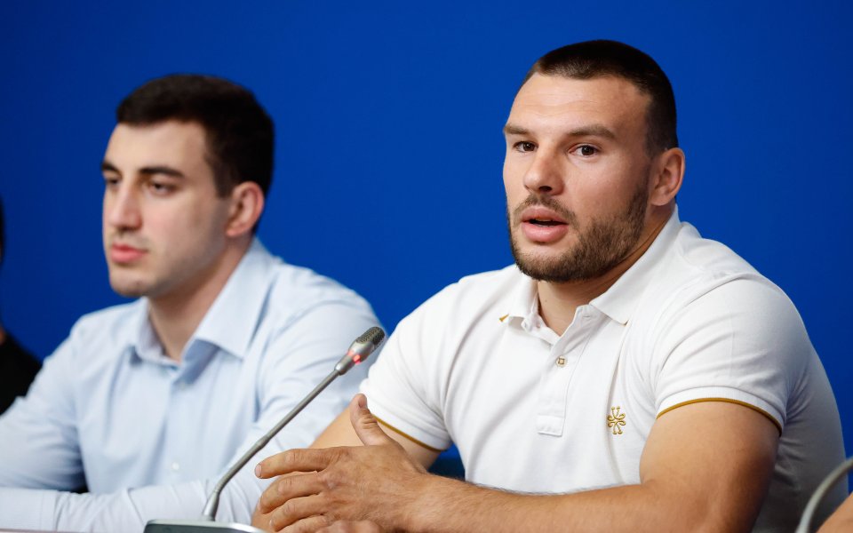 Официално: Кирил Милов и Семен Новиков се завърнаха в националния отбор