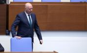 <p>Желязков обясни кой е разрешил на Вучич да прелети през България към Москва</p>
